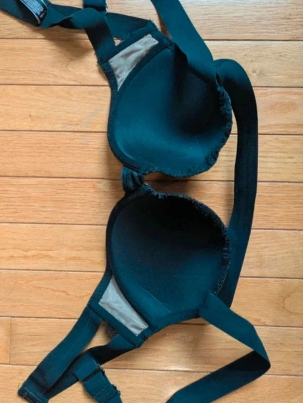 Victoria's Secret Very Sexy push-up bra 34D